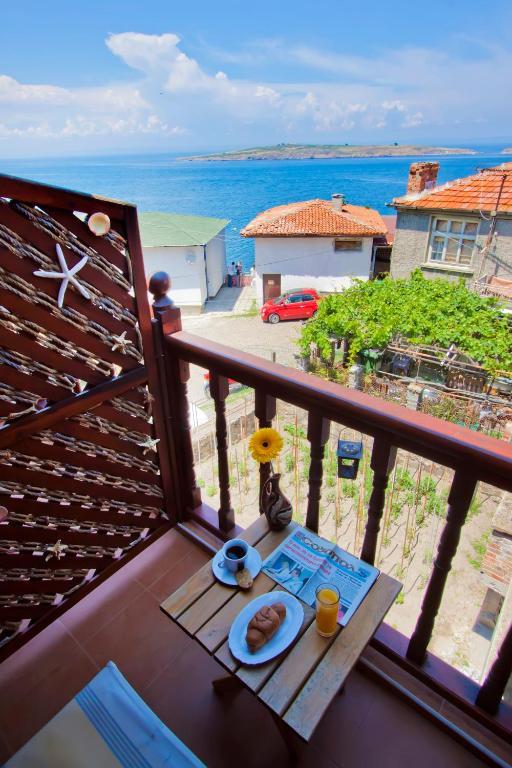 Hotel Albatros Old Town Sozopol Room photo